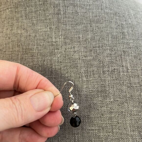 Vintage Look Silver and Black Bead Earrings - Picture 2 of 2